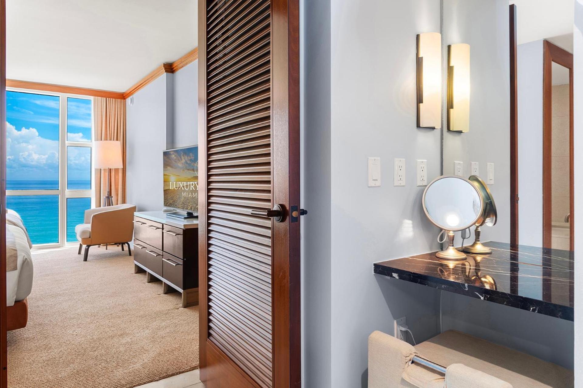 2 Bedroom Private Residence At Carillon Miami Resort -522 Miami Beach Bagian luar foto