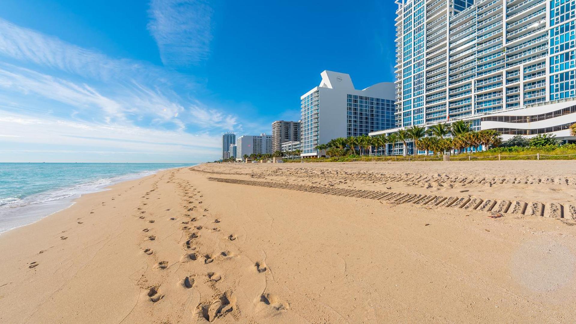 2 Bedroom Private Residence At Carillon Miami Resort -522 Miami Beach Bagian luar foto